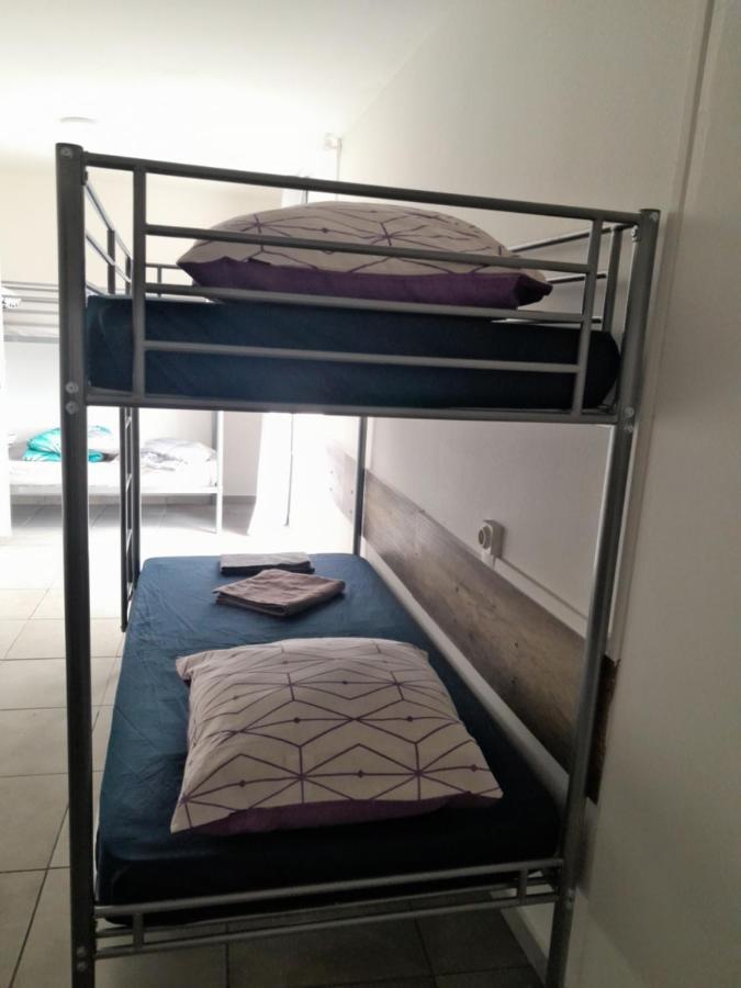 Kazhotel - Au Centre Ville De سان دوني المظهر الخارجي الصورة